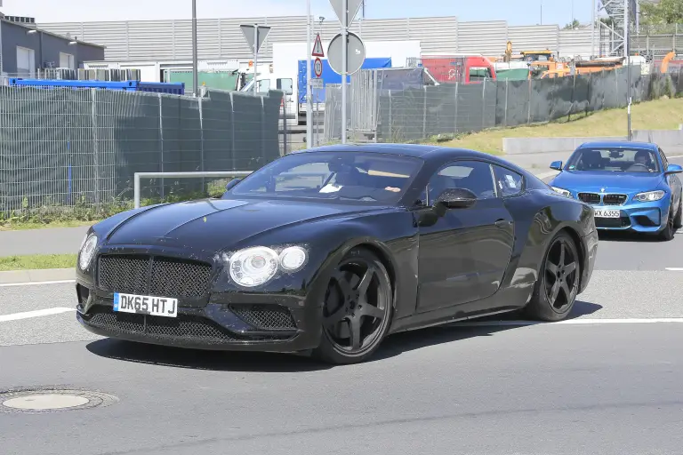 Bentley Continental GT coupè foto spia 23 giugno 2016 Nurburgring - 12