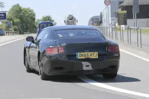 Bentley Continental GT coupè foto spia 23 giugno 2016 Nurburgring
