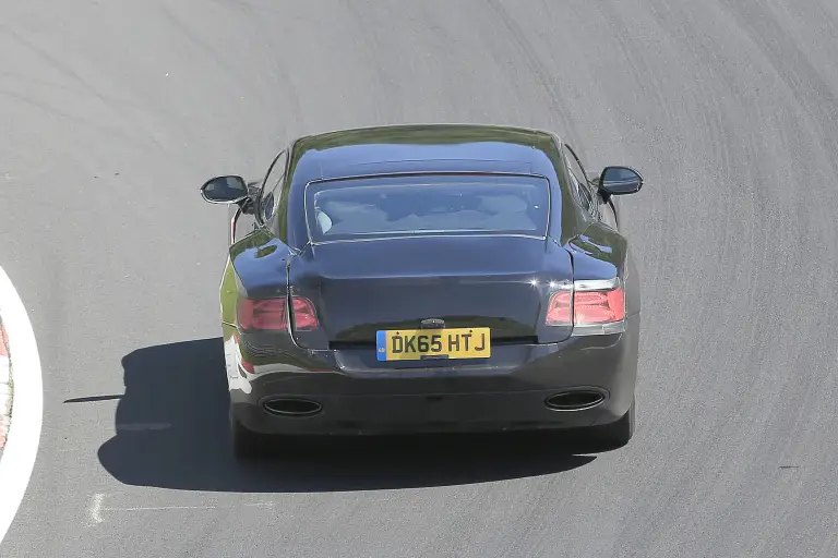 Bentley Continental GT coupè foto spia 23 giugno 2016 Nurburgring - 9