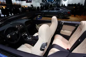 Bentley Continental GT Speed Convertible - Salone di Detroit 2013 - 15