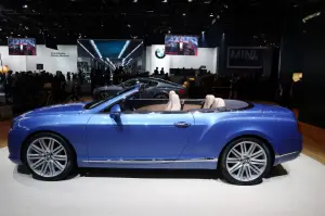 Bentley Continental GT Speed Convertible - Salone di Detroit 2013 - 17