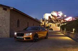 Bentley Continental GT V8 e Bentley Continental GTC V8