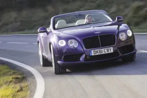 Bentley Continental GT V8 e Bentley Continental GTC V8