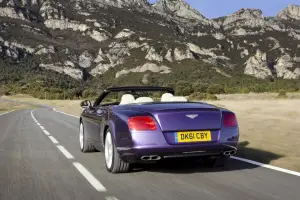 Bentley Continental GT V8 e Bentley Continental GTC V8