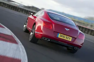 Bentley Continental GT V8 e GTC V8 - Foto ufficiali - 10