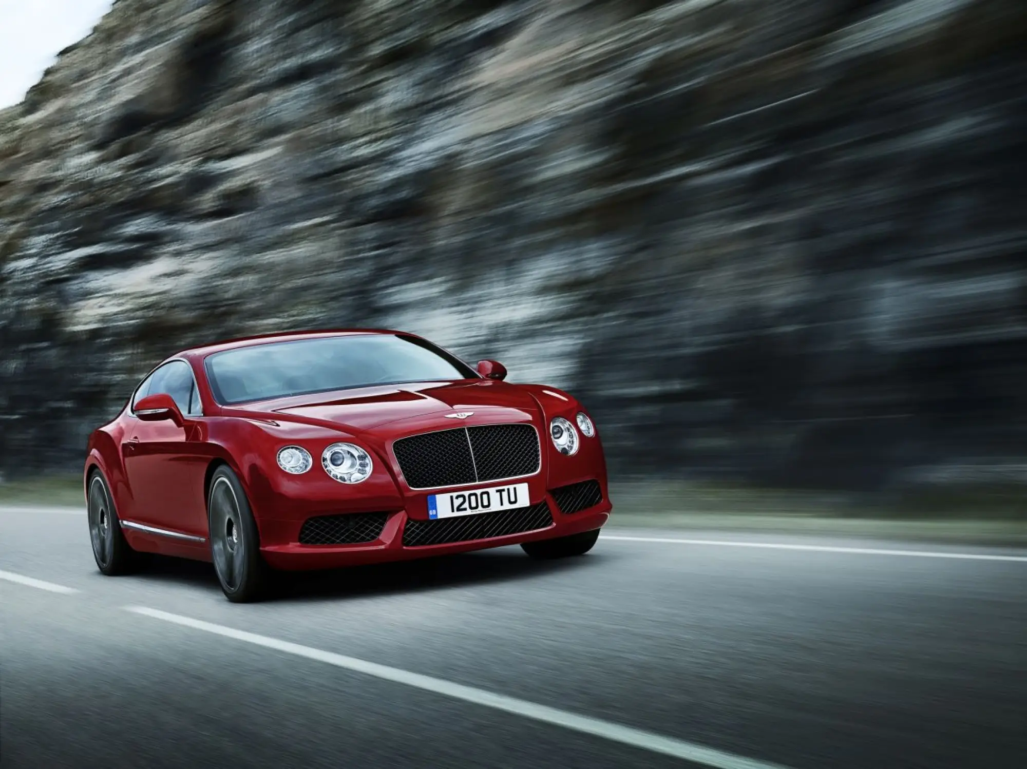Bentley Continental GT V8 e GTC V8 - Foto ufficiali - 13