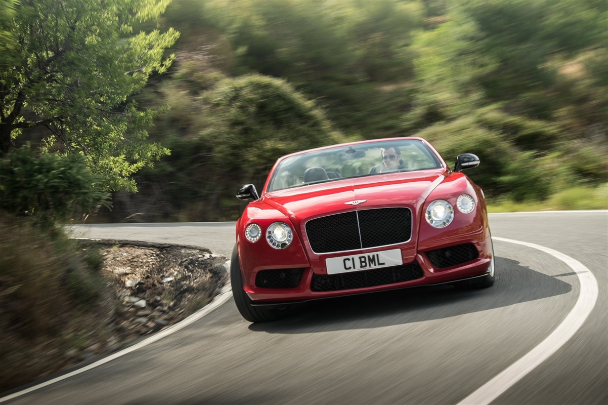 Bentley Continental GT V8 S Coupe e Cabrio - Foto ufficiali