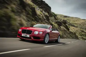 Bentley Continental GT V8 S Coupe e Cabrio - Foto ufficiali - 25