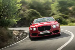 Bentley Continental GT V8 S Coupe e Cabrio - Foto ufficiali - 26