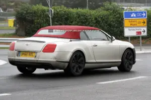 Bentley Continental GTC restyling foto spia luglio 2011 - 5