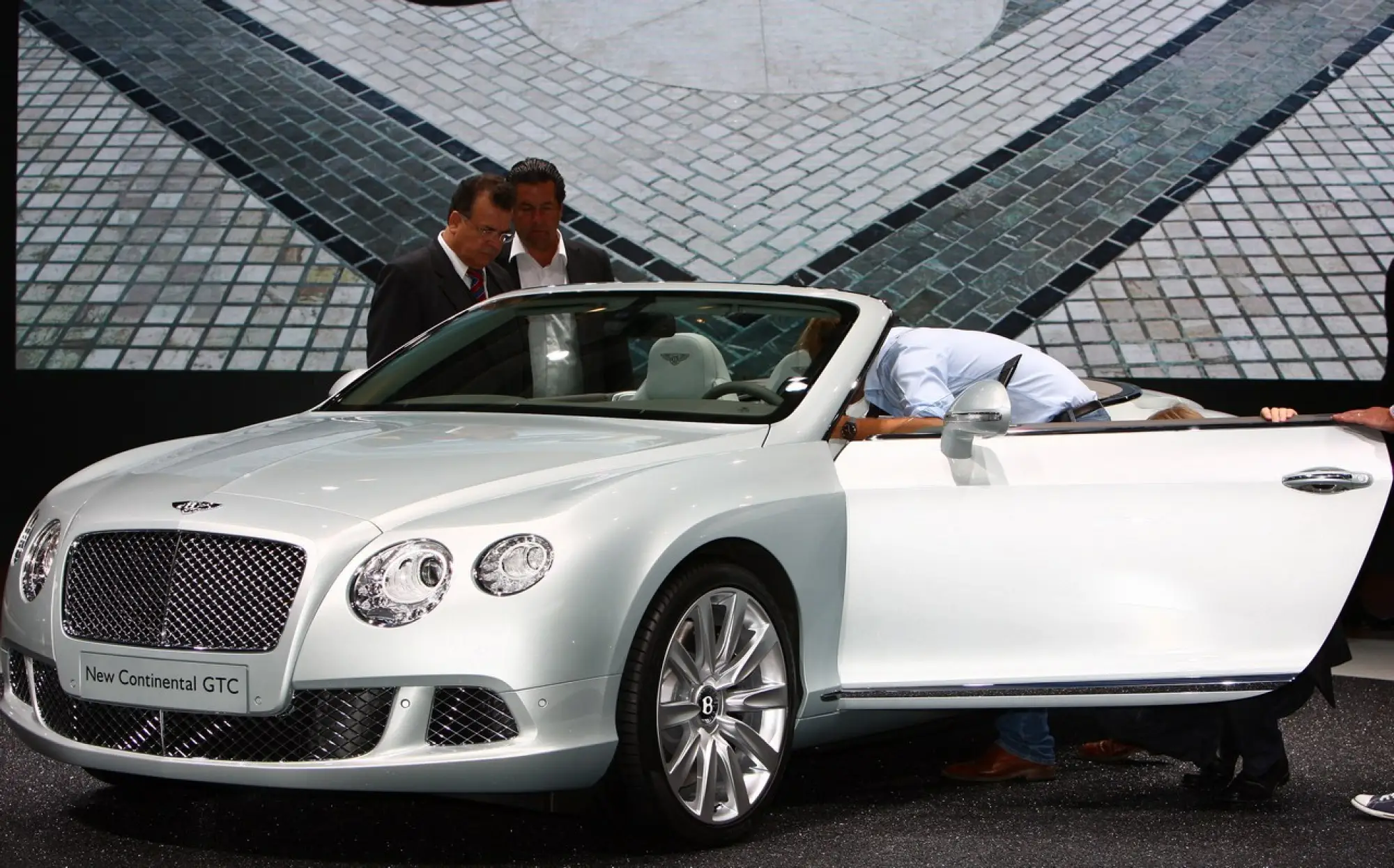 Bentley Continental GTC - Salone di Francoforte 2011 - 3