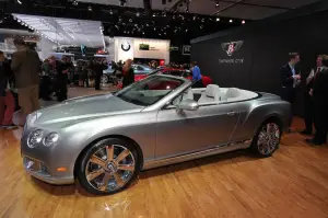 Bentley Continental V8 Convertible - Salone di Detroit 2012