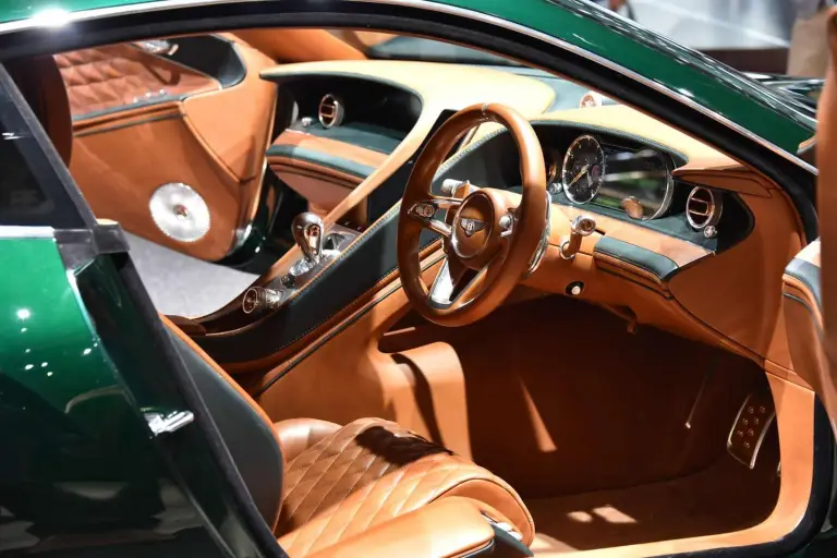 Bentley EXP 10 Speed 6 concept - Salone di Ginevra 2015 - 14