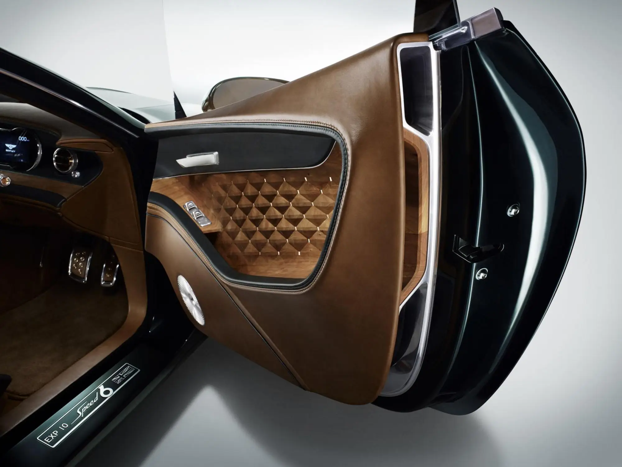 Bentley EXP 10 Speed 6 concept - Salone di Ginevra 2015 - 19