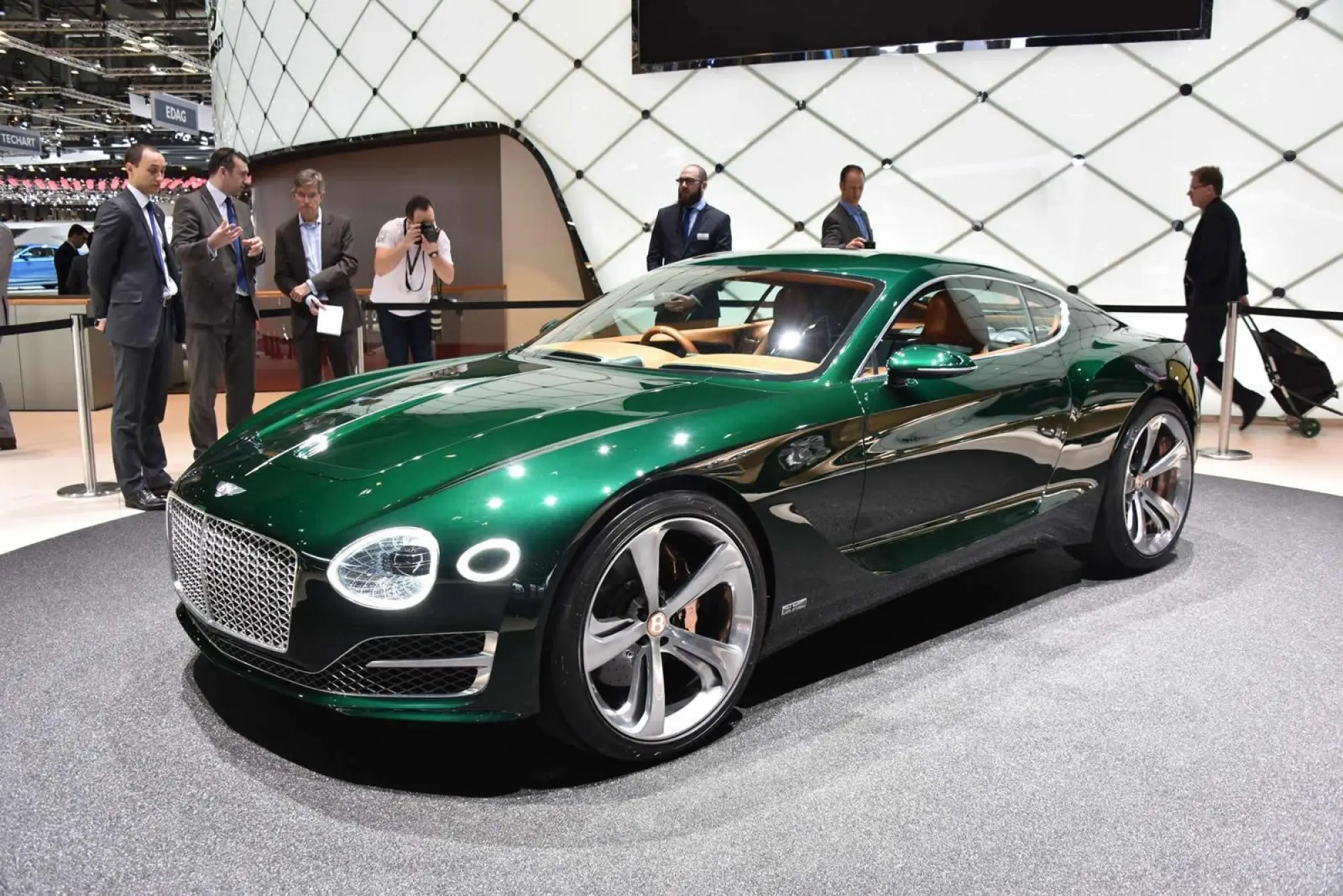 Bentley EXP 10 Speed 6 concept - Salone di Ginevra 2015 - 33