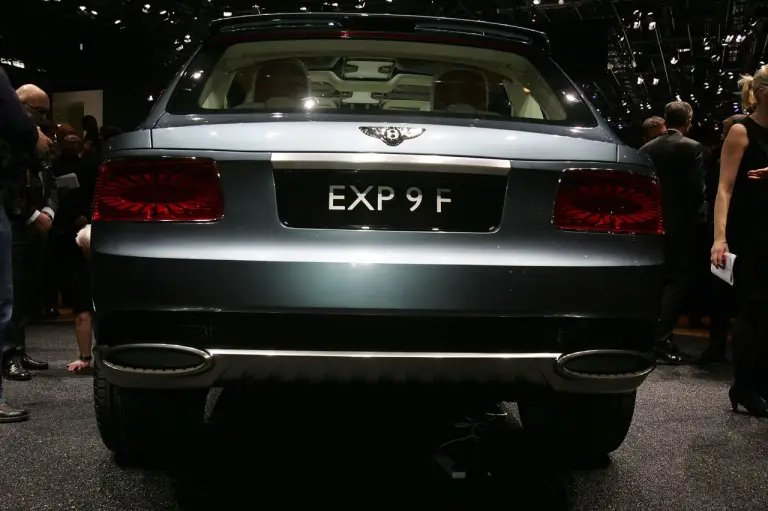 Bentley EXP 9F - Salone di Ginevra 2012 - 1