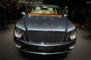 Bentley EXP 9F - Salone di Ginevra 2012 - 7