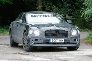 Bentley Flying Spur 2019 - Foto spia 01-09-2017