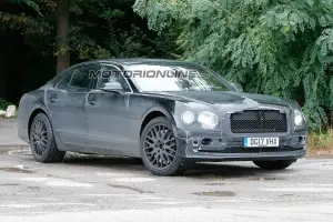 Bentley Flying Spur 2019 - Foto spia 01-09-2017