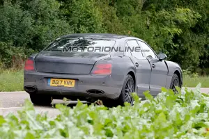 Bentley Flying Spur 2019 - Foto spia 01-09-2017 - 8