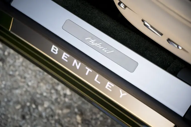 Bentley Flying Spur Hybrid - Foto - 7