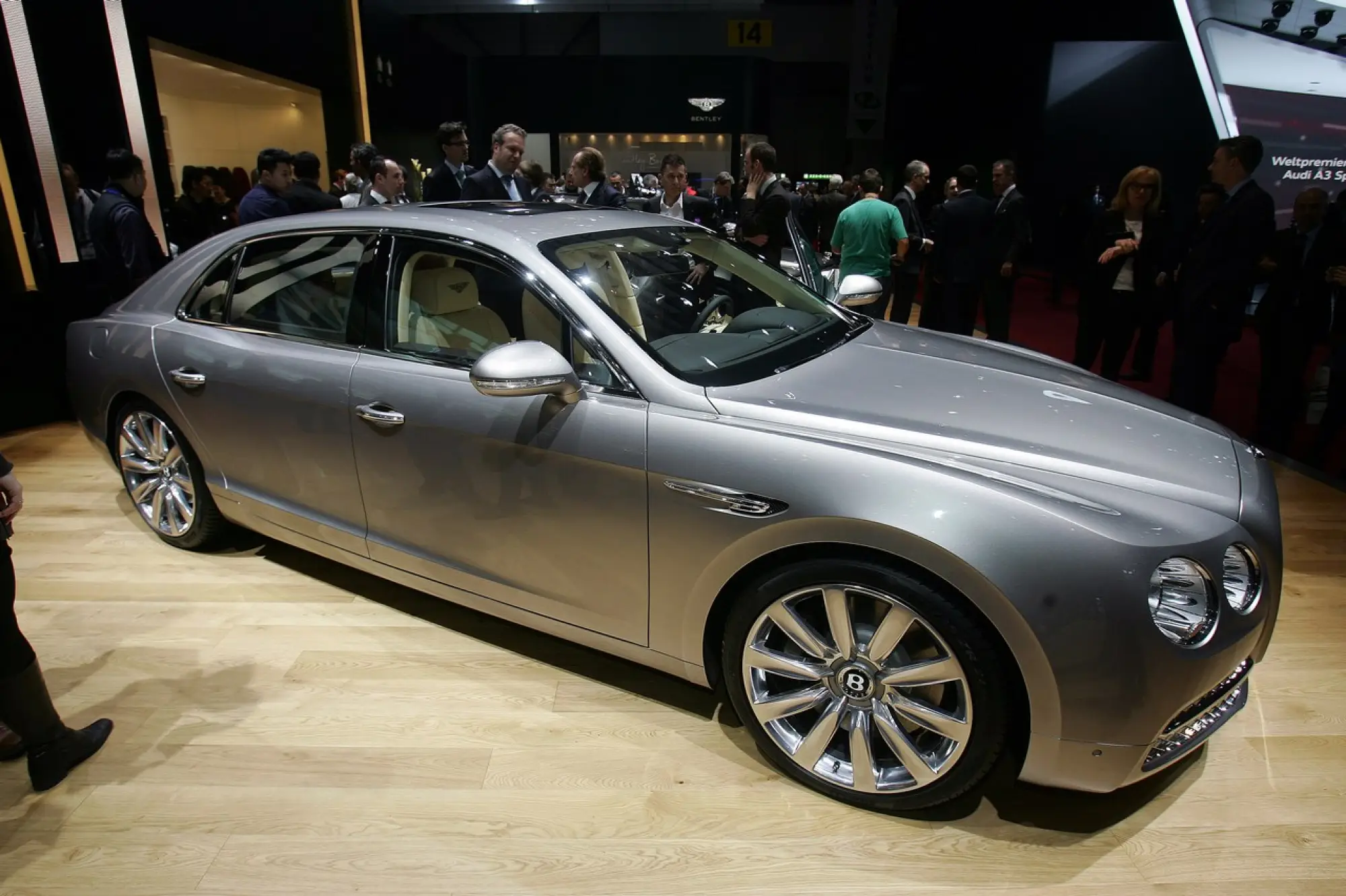 Bentley Flying Spur - Salone di Ginevra 2013 - 5