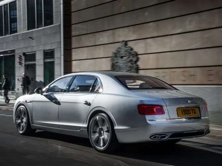 Bentley Flying Spur V8 - 2