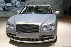 Bentley Flying Spur W12 - Salone di Detroit 2015 - 5