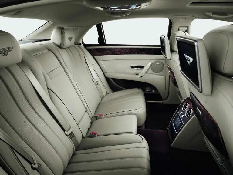 Bentley Flying Spur - 4