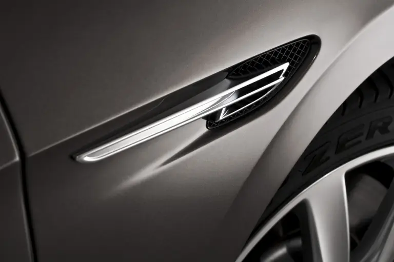 Bentley Flying Spur - 12