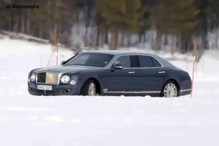 Bentley Mulsanne LWB - Foto spia 24-03-2015 - 1