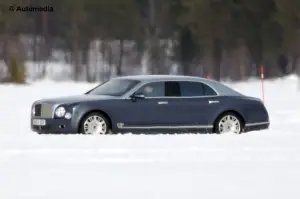 Bentley Mulsanne LWB - Foto spia 24-03-2015 - 3