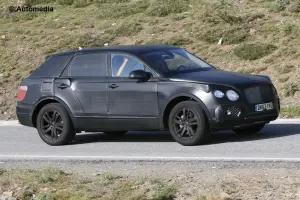 Bentley SUV - Foto spia 20-06-2014 - 3