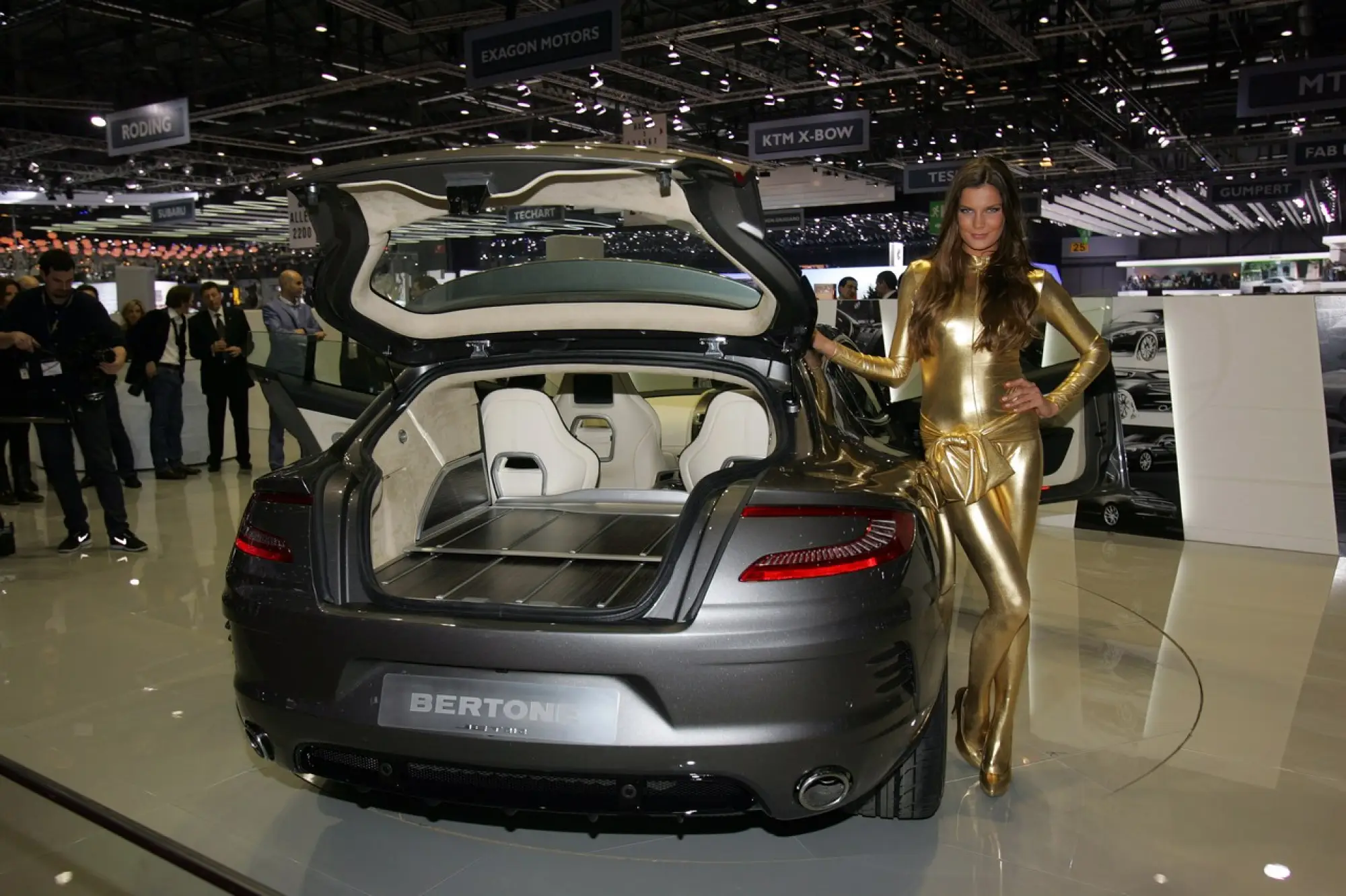 Bertone Aston Martin Jet 2+2 - Salone di Ginevra 2013 - 10