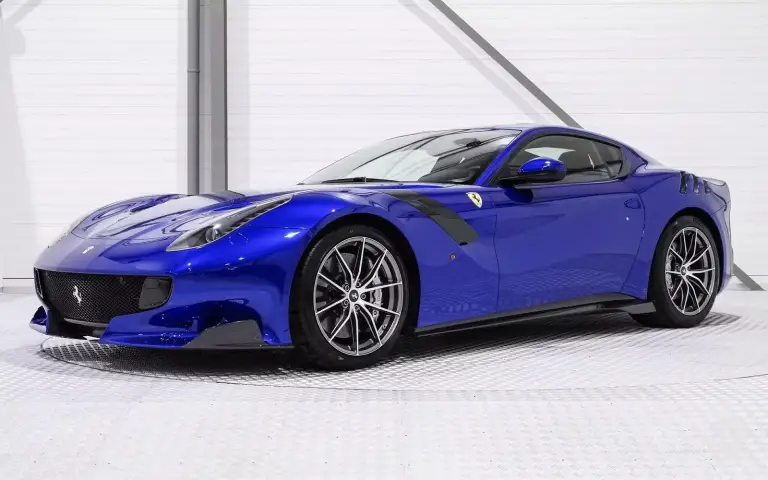 Ferrari F12 tdf blu elettrico - 3