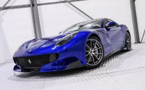 Ferrari F12 tdf blu elettrico