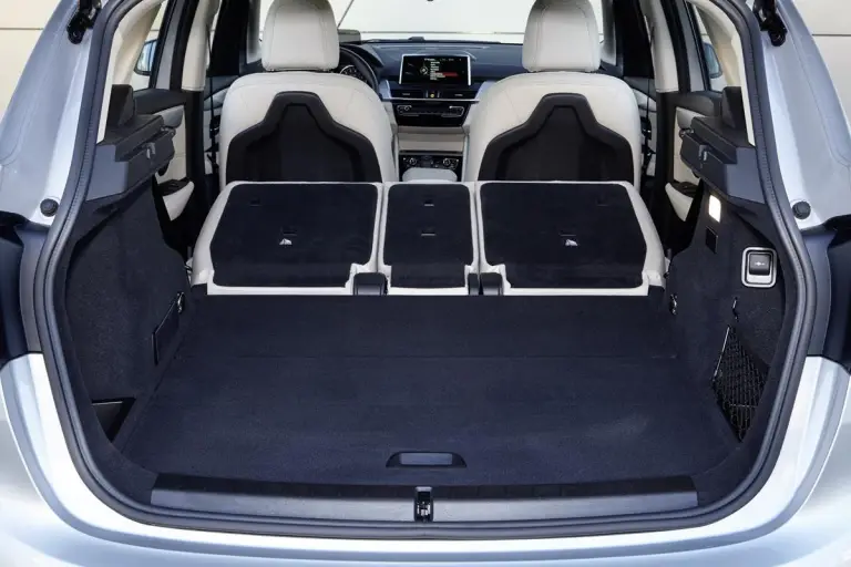 BMW 225xe - 106