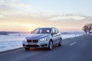 BMW 225xe - 1