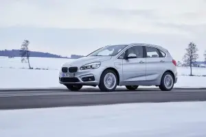 BMW 225xe - 27