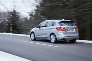 BMW 225xe - 29