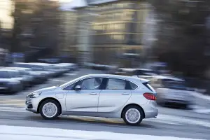BMW 225xe - 33
