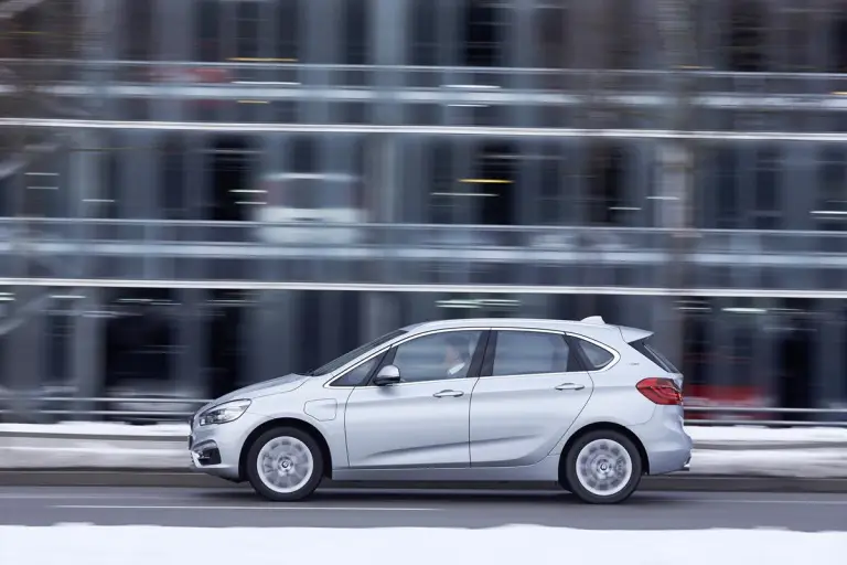 BMW 225xe - 35