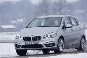 BMW 225xe - 36