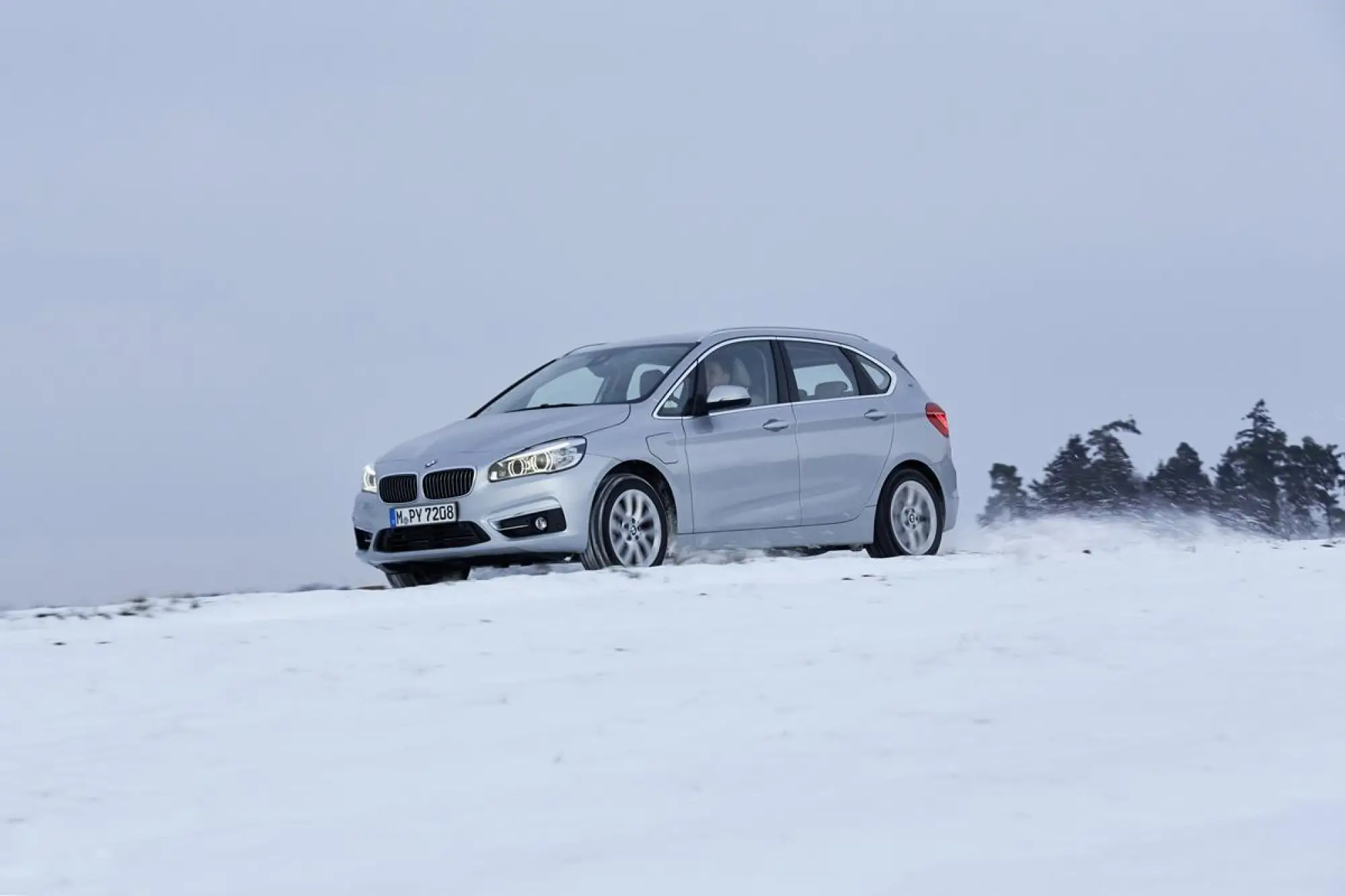BMW 225xe - 41