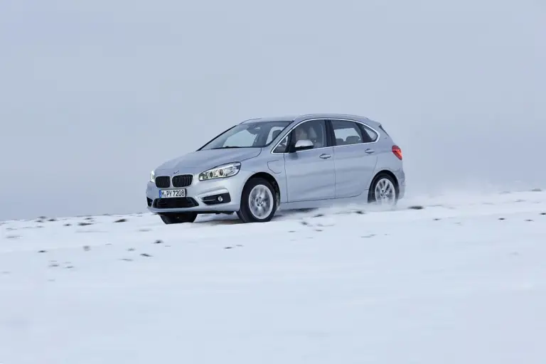 BMW 225xe - 42