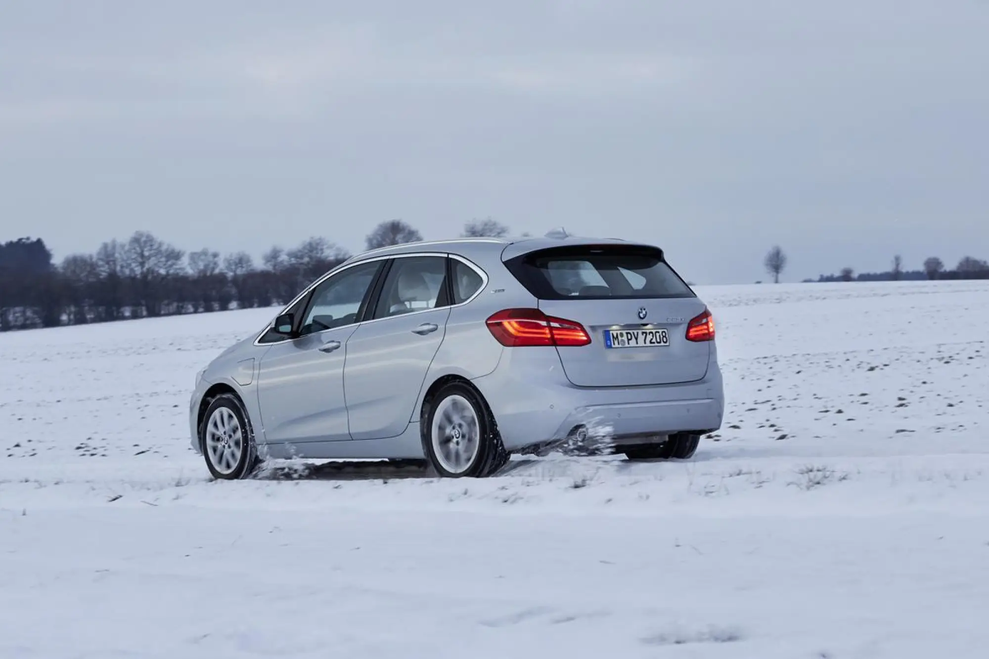 BMW 225xe - 44