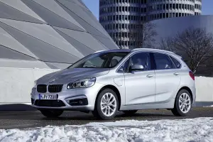 BMW 225xe - 49