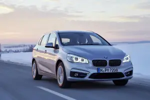 BMW 225xe - 4