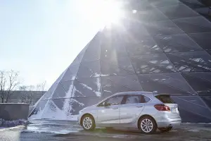BMW 225xe - 50