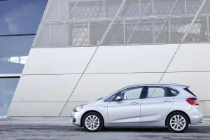 BMW 225xe - 53